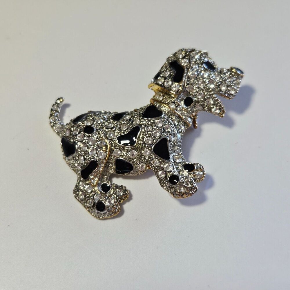 Gold tone rhinestone puppy dog brooch